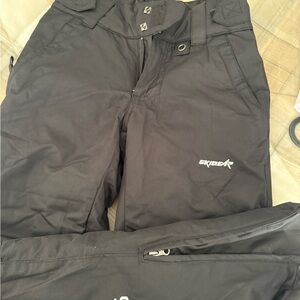 Women’s Black ski pants